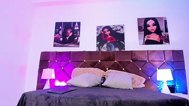 Snapshot of Ariana_lopezz chatting on 03.04.25 Ariana lopezz online show from 03.04.25