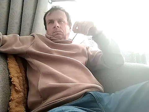 Snapshot of grzes19763 chatting on 10.01.25 grzes19763 online show from 10.01.25