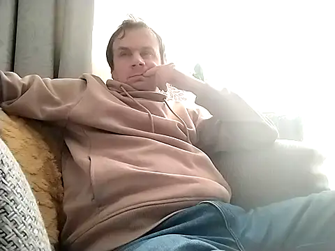 Snapshot of grzes19763 chatting on 10.07.25 grzes19763 online show from 10.07.25