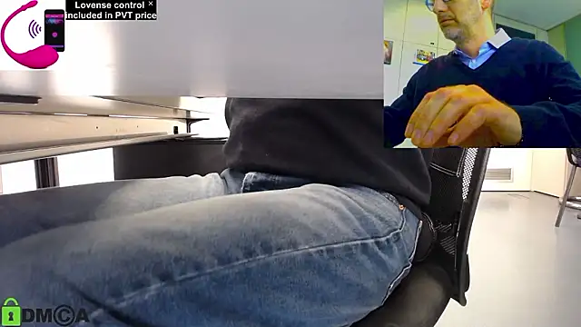 Snapshot of pliko chatting on 02.26.26 pliko online show from 02.26.26