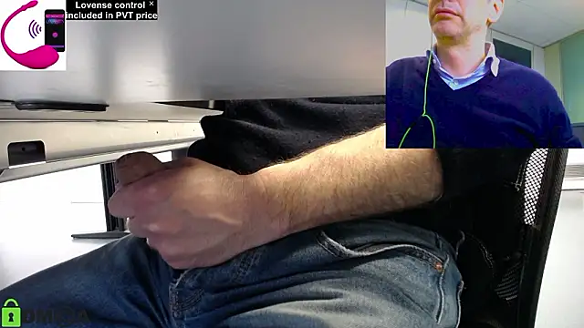 Snapshot of pliko chatting on 03.12.26 pliko online show from 03.12.26