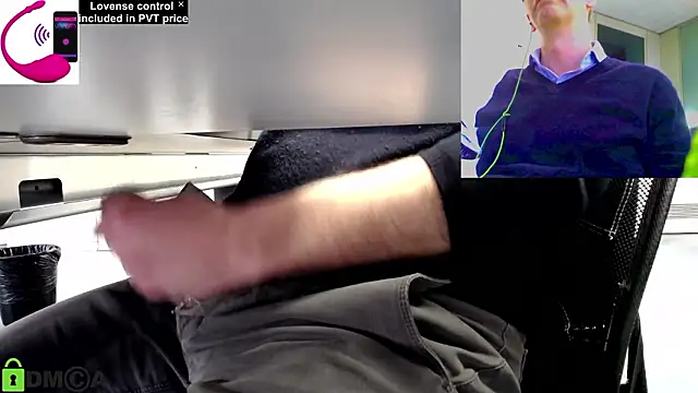 Snapshot of pliko chatting on 03.17.26 pliko online show from 03.17.26