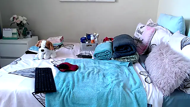 Snapshot of FitSelina66 chatting on 07.17.26 FitSelina66 online show from 07.17.26