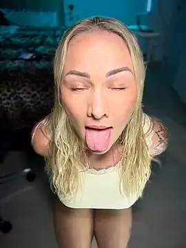 Snapshot of NastyMilf_ chatting on 03.15.26 NastyMilf online show from 03.15.26