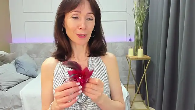 Maria Gold online show from 12.26.24