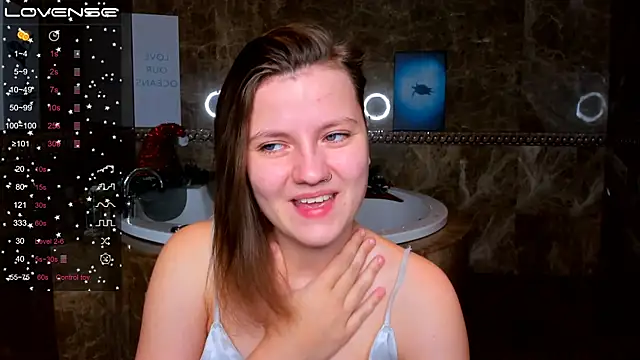 Snapshot of MelindaTin chatting on 12.14.24 MelindaTin online show from 12.14.24