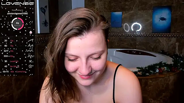 Snapshot of MelindaTin chatting on 01.13.25 MelindaTin online show from 01.13.25