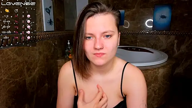 MelindaTin online show from 11.08.25