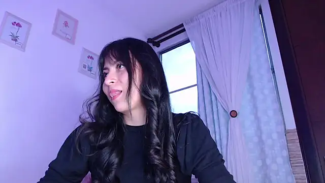 Snapshot of step_daughter chatting on 03.06.25 step daughter online show from 03.06.25