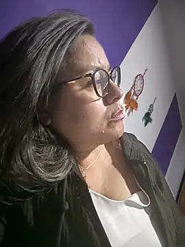 Snapshot of Ixchel_Anaid chatting on 08.06.26 Ixchel Anaid online show from 08.06.26