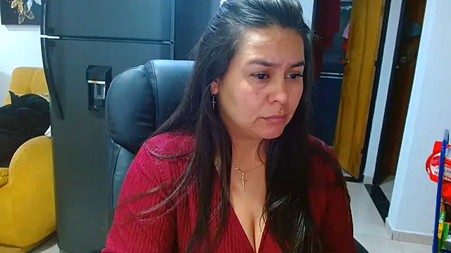 Snapshot of Ixchel_Anaid chatting on 08.07.26 Ixchel Anaid online show from 08.07.26