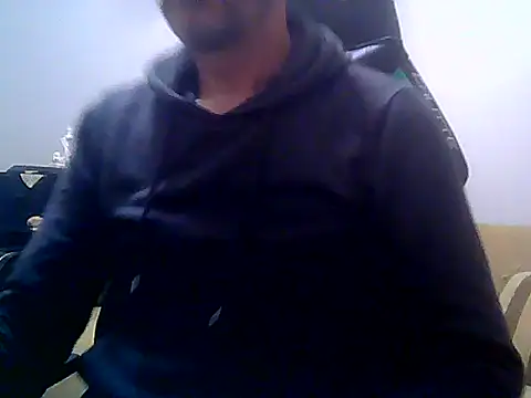 Snapshot of boran34 chatting on 12.21.25 boran34 online show from 12.21.25