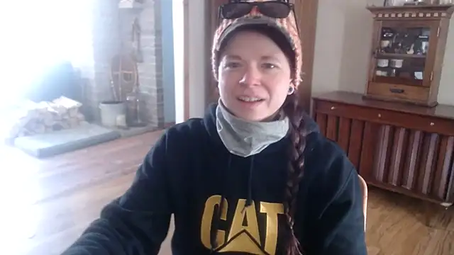 Snapshot of MarcyJones chatting on 02.12.25 MarcyJones online show from 02.12.25