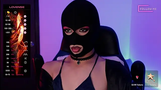 Snapshot of Bigfemblue chatting on 03.23.25 Bigfemblue online show from 03.23.25