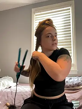 jaseyrae online show from 10.04.25