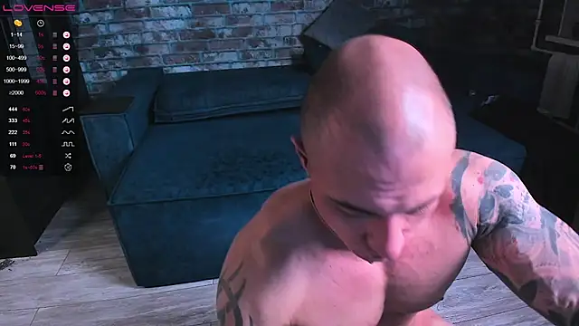 Snapshot of mark_normal chatting on 11.29.25 mark normal online show from 11.29.25