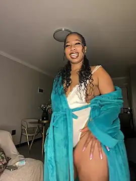 Snapshot of CurvyDesire1 chatting on 07.03.26 CurvyDesire1 online show from 07.03.26