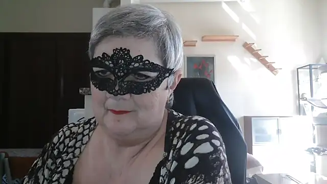 Snapshot of simona60 chatting on 04.06.26 simona60 online show from 04.06.26