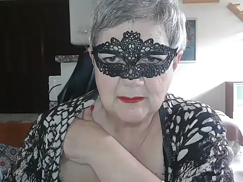 Snapshot of simona60 chatting on 04.29.26 simona60 online show from 04.29.26