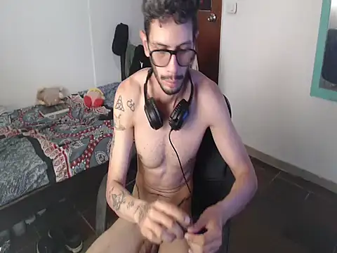 alisterxxx online show from 06.04.26