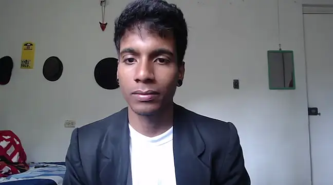 Snapshot of stevenosori chatting on 12.12.24 stevenosori online show from 12.12.24