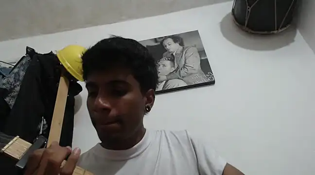 Snapshot of stevenosori chatting on 12.12.24 stevenosori online show from 12.12.24