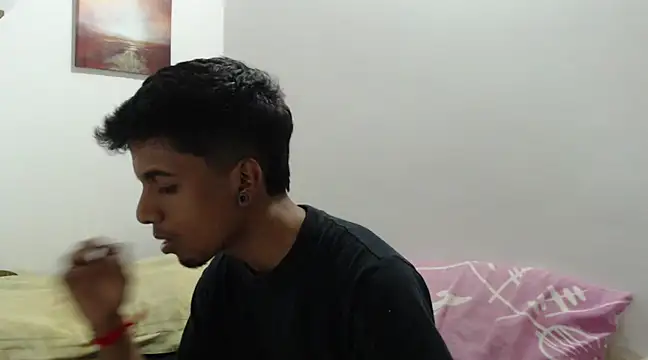 Snapshot of stevenosori chatting on 12.29.24 stevenosori online show from 12.29.24