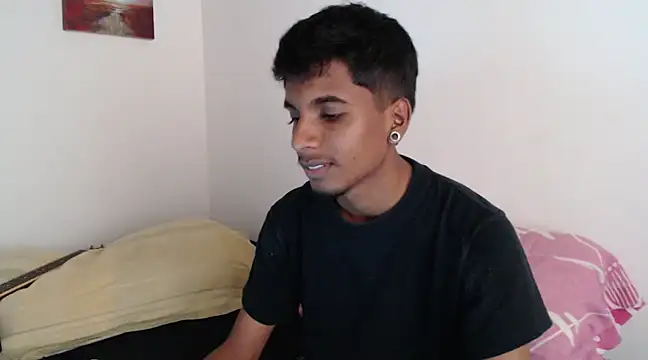 Snapshot of stevenosori chatting on 12.29.24 stevenosori online show from 12.29.24