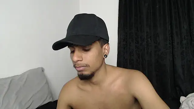 Snapshot of stevenosori chatting on 09.26.25 stevenosori online show from 09.26.25