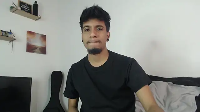 Snapshot of stevenosori chatting on 09.28.25 stevenosori online show from 09.28.25