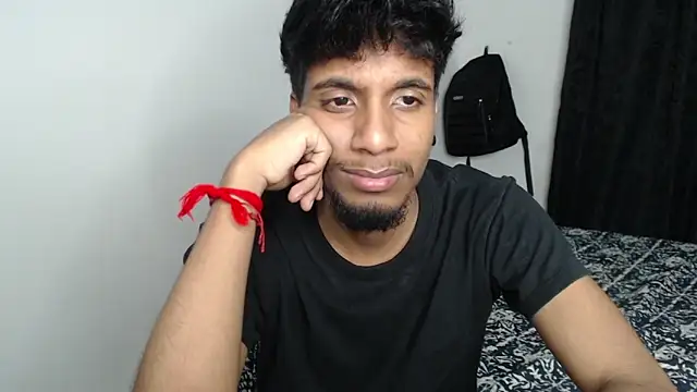 Snapshot of stevenosori chatting on 09.30.25 stevenosori online show from 09.30.25