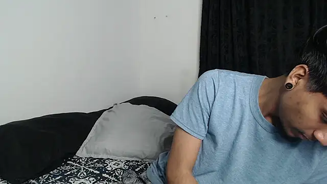 Snapshot of stevenosori chatting on 10.10.25 stevenosori online show from 10.10.25