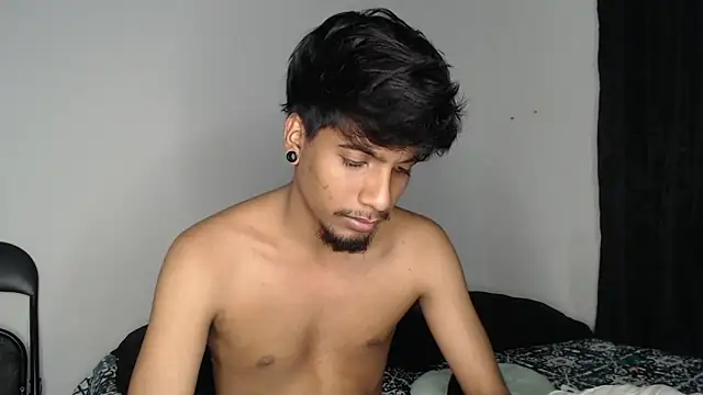 Snapshot of stevenosori chatting on 10.12.25 stevenosori online show from 10.12.25