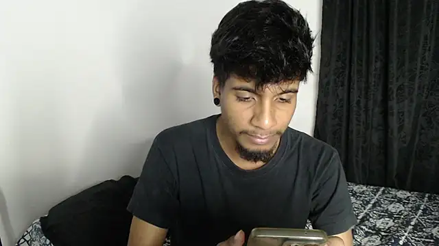 Snapshot of stevenosori chatting on 10.14.25 stevenosori online show from 10.14.25