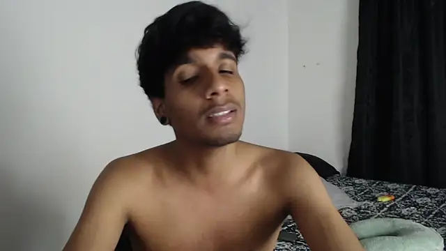 Snapshot of stevenosori chatting on 10.19.25 stevenosori online show from 10.19.25