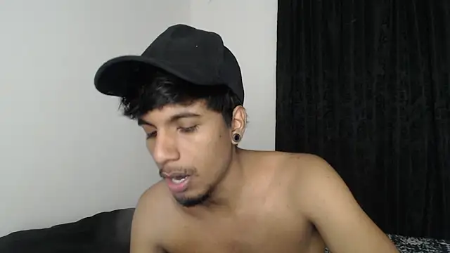 Snapshot of stevenosori chatting on 11.15.25 stevenosori online show from 11.15.25