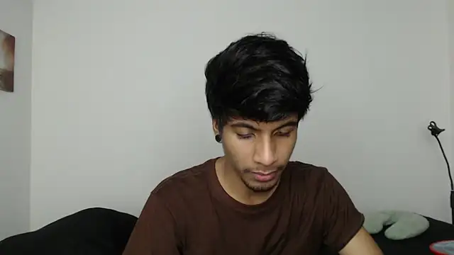 Snapshot of stevenosori chatting on 11.26.25 stevenosori online show from 11.26.25