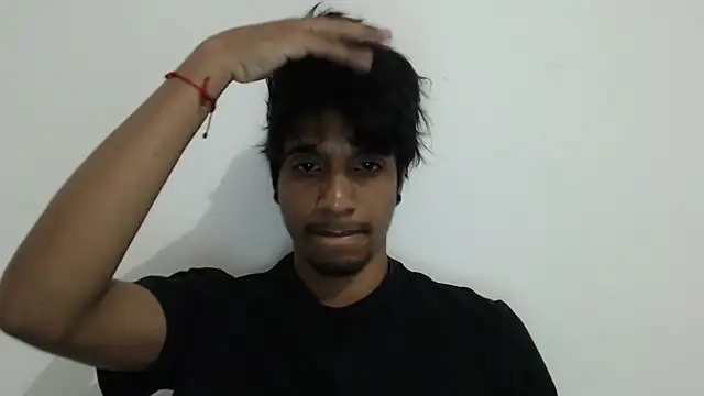 Snapshot of stevenosori chatting on 12.18.25 stevenosori online show from 12.18.25