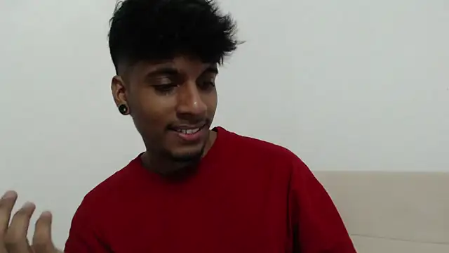 Snapshot of stevenosori chatting on 12.22.25 stevenosori online show from 12.22.25