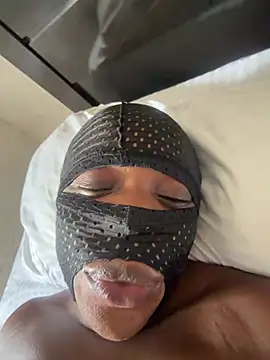 Ebony nasty girl online show from 04.26.26