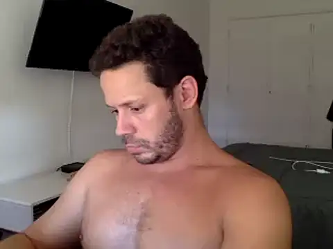 Snapshot of FelipeRiver chatting on 02.11.25 FelipeRiver online show from 02.11.25