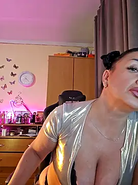 Snapshot of Hotangel75 chatting on 02.05.26 Hotangel75 online show from 02.05.26