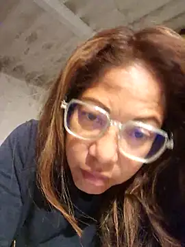 Snapshot of mila38 chatting on 04.16.26 mila38 online show from 04.16.26