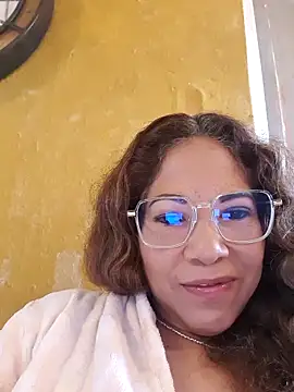 Snapshot of mila38 chatting on 05.23.26 mila38 online show from 05.23.26