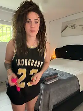 Clara-xoxo online show from 02.13.26