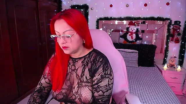 salomecastro  online show from 12.02.25