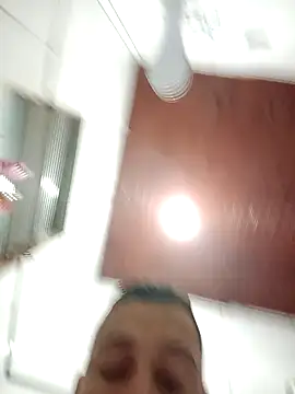 Snapshot of AzureKnee chatting on 03.30.26 AzureKnee online show from 03.30.26