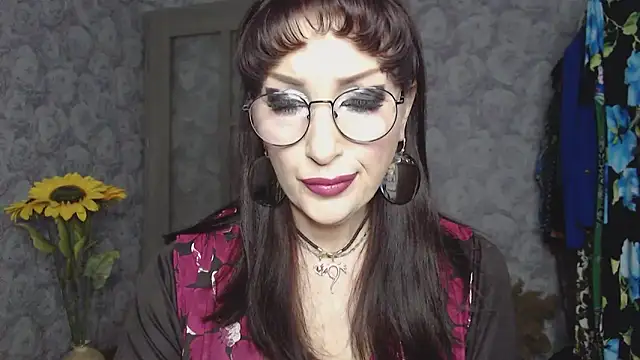 Aziza1 online show from 05.04.26