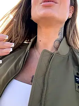 Etwas neugierig online show from 03.07.25