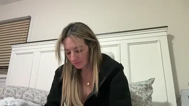 Snapshot of AmandaStarryNight chatting on 02.17.26 AmandaStarryNight online show from 02.17.26